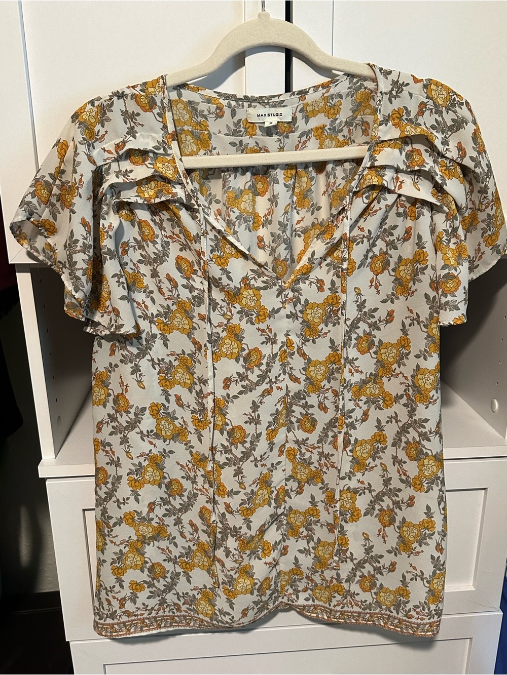 Max Studio Floral Flutter Sleeve Blouse Multicolor Size Medium Workwear